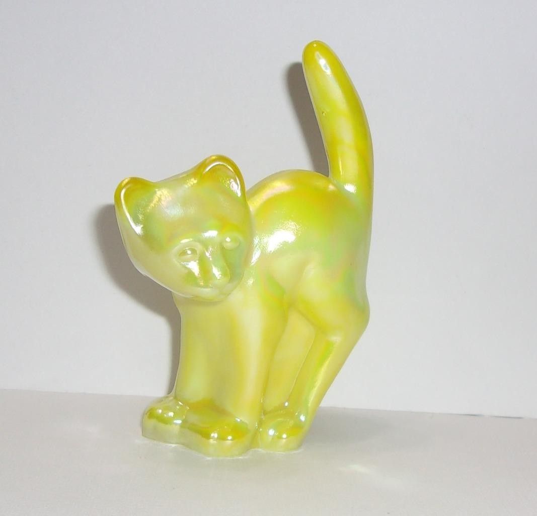 Fenton Glass Dandelion Yellow Carnival Halloween Scaredy Cat Kitten by Mosser