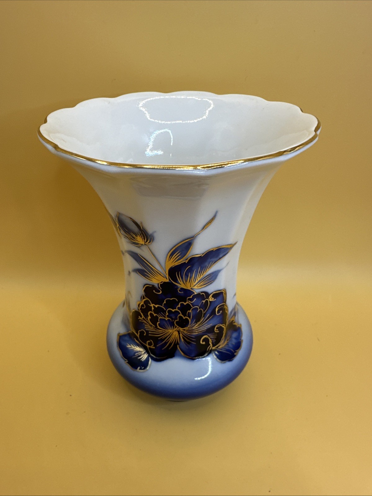 RARE! VINTAGE COBALT & GILT BOWL SET & VASE KOROSTEN PORCELAIN FACTORY, UKRAINE