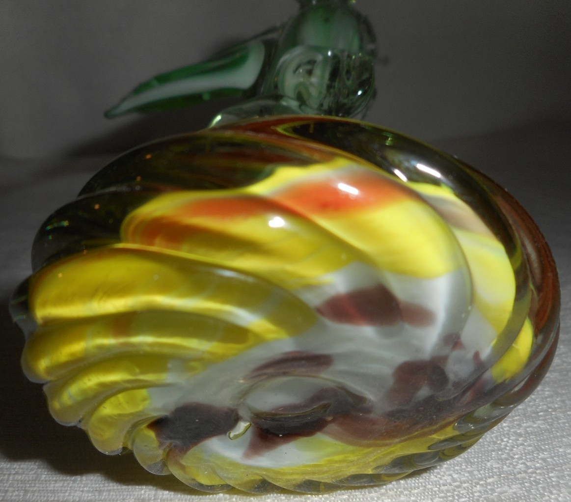 Murano Style Art Glass Hand-Blown Marlin/Swordfish 6 1/8″ Swirl Pedestal Base