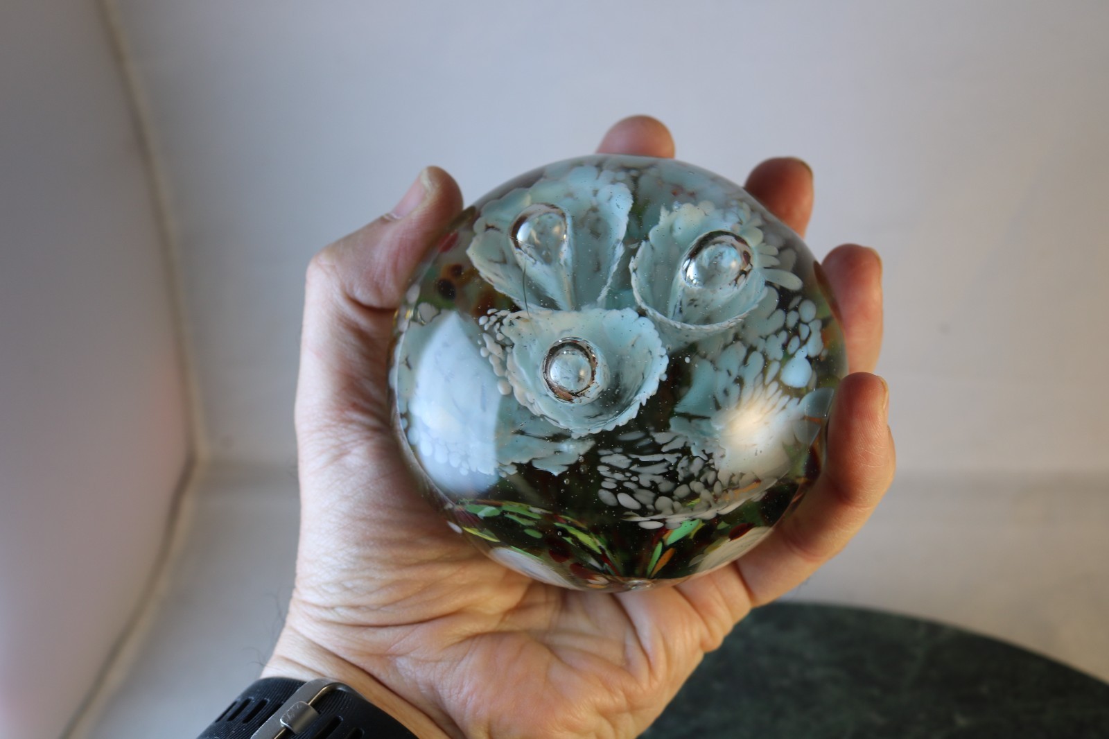 Rare 4″ Super Magnum Strathearn Paperweight Masterwork Lampwork Lilies & Bubbles