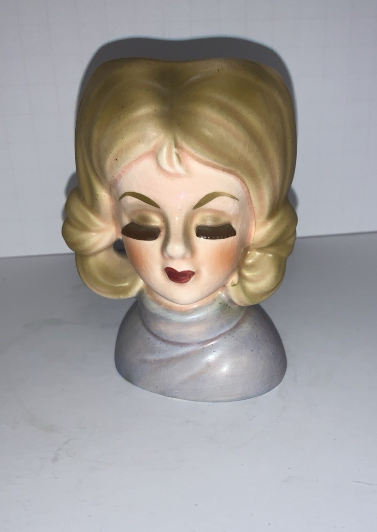 Rare Rubens “Brown Lash” Teen Head Vase Planter Headvase 4125