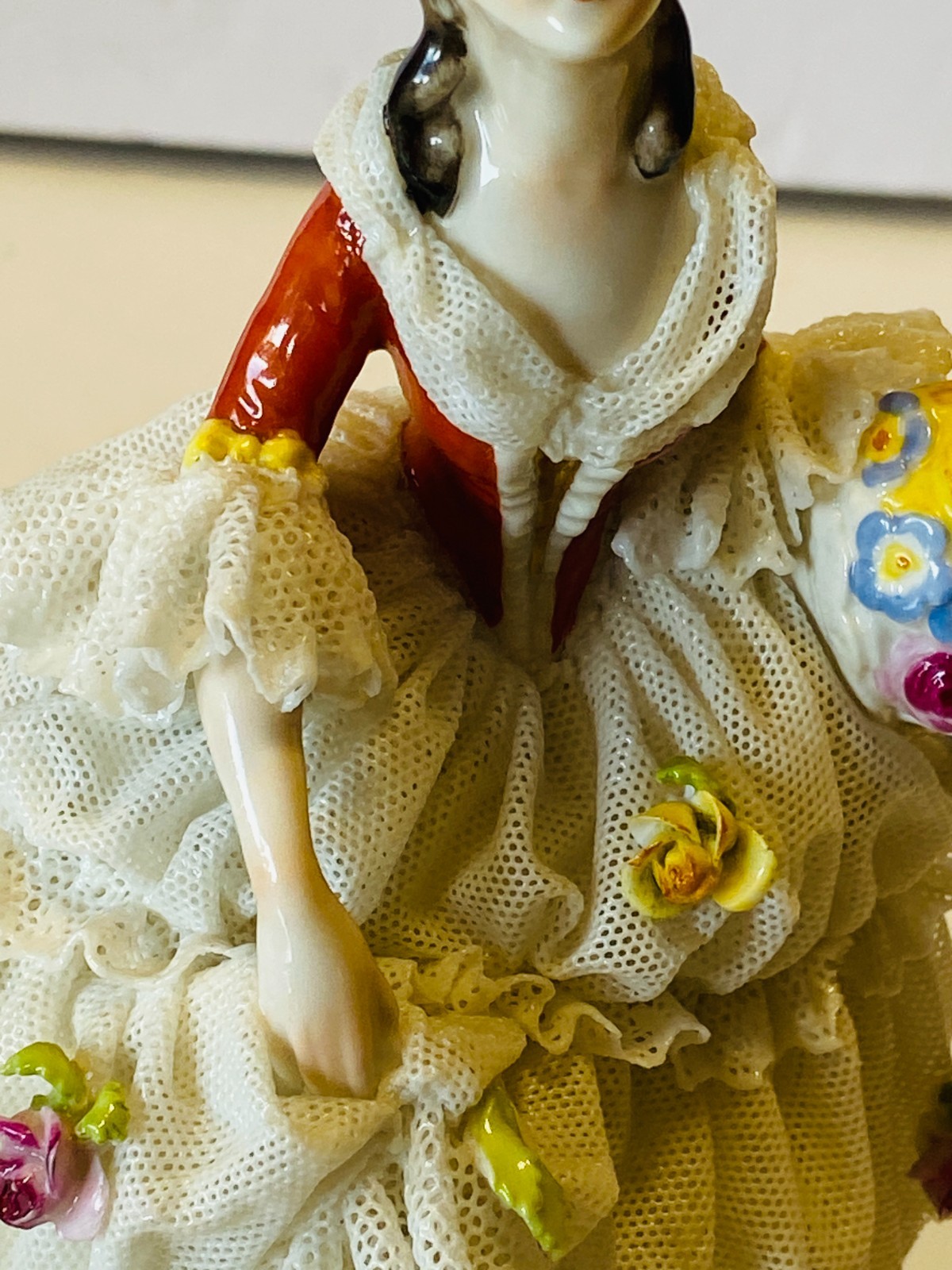Vintage Volkstedt German Porcelain Dresden Lace Lady 1940’s – Lady w/ Bouquet