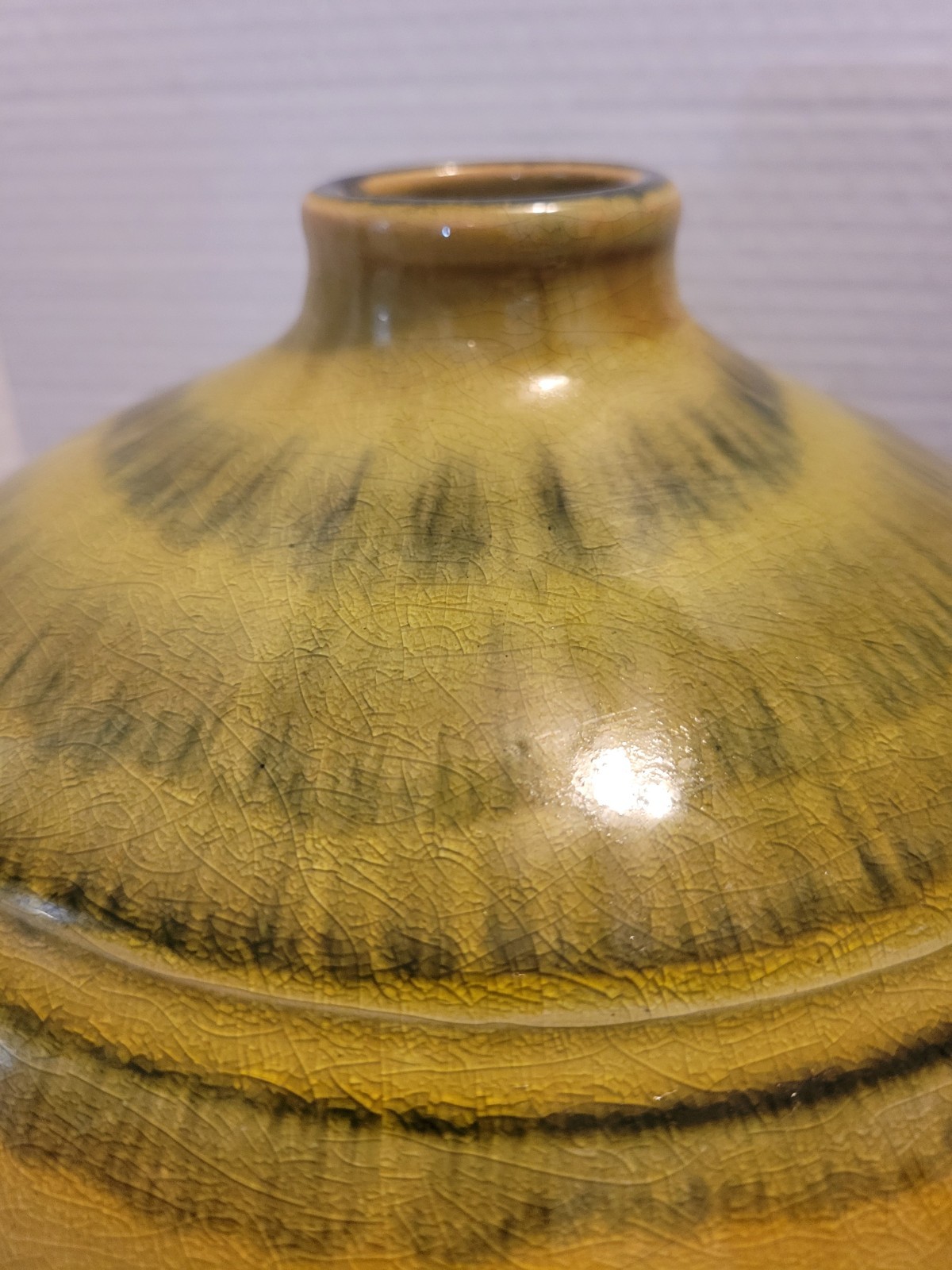 Vintage Retro MCM Art Deco 9.5″ Art Pottery Vase Avocado Green Ribbed