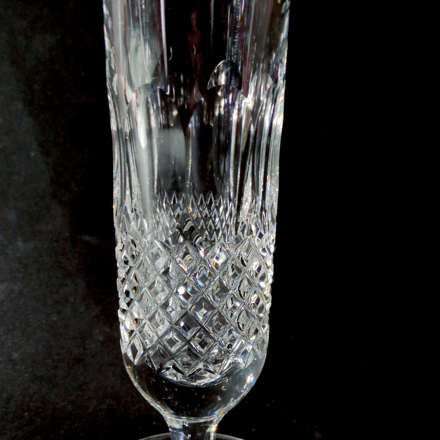 WATERFORD COLLEEN BUD VASE, Cut Lead Crystal, 8 1/8″, Made in Ireland