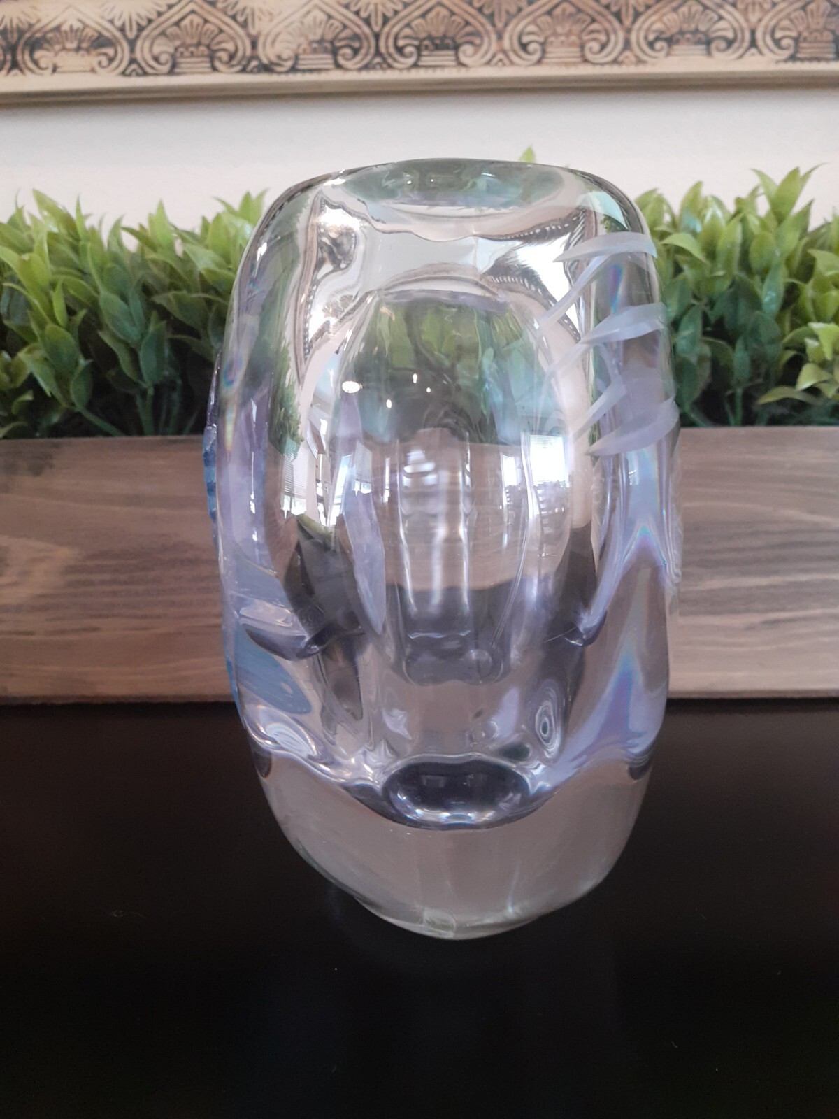 DAUM CRYSTAL VASE FRANCE ART NOUVEAU STYLE ETCHED (Raised) FISH DESIGN 6″
