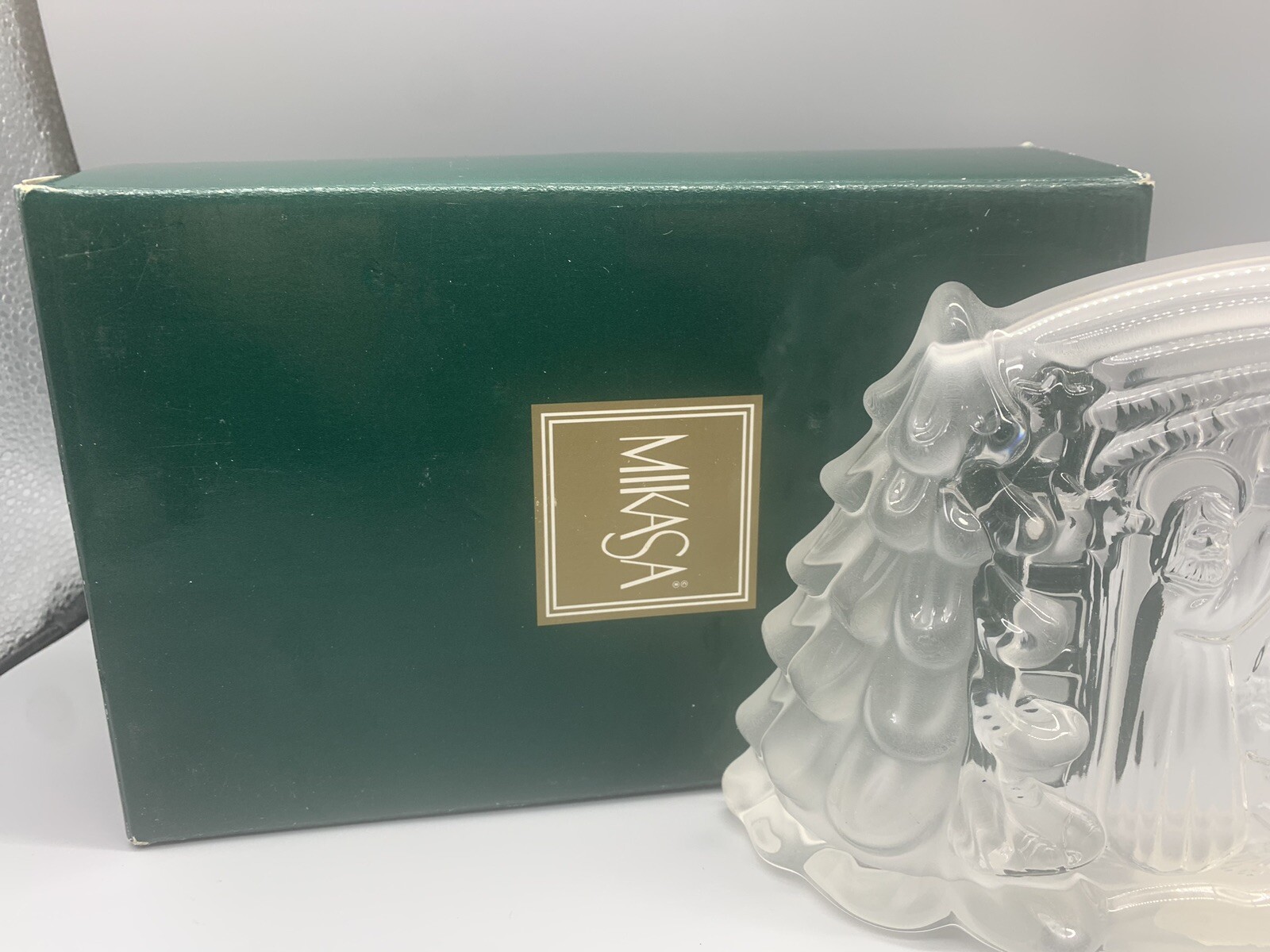 MIKASA Nativity Glass Sculpture Crystal 8 3/4 L x 5.5″ Germany with Box