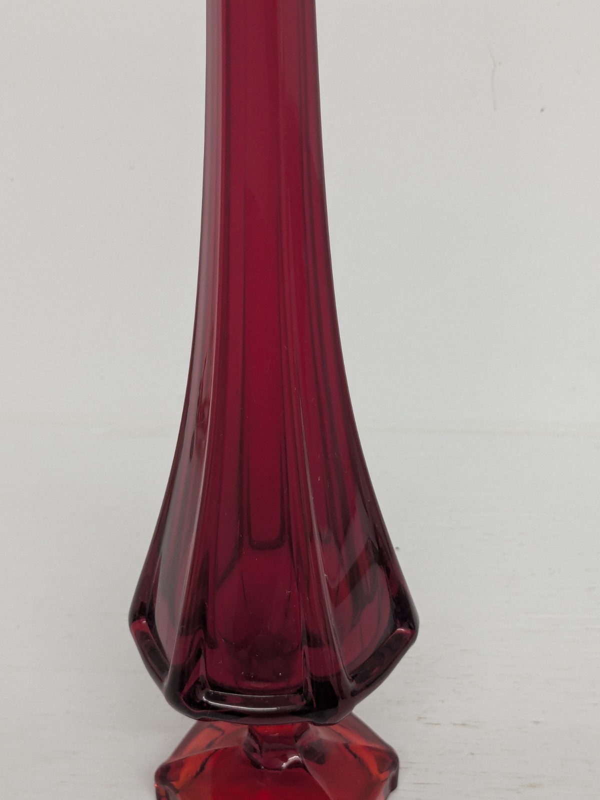 Vintage Viking Glass Epic Column Ribbed Pedestal Swung Vase Ruby 13.25″ Glows