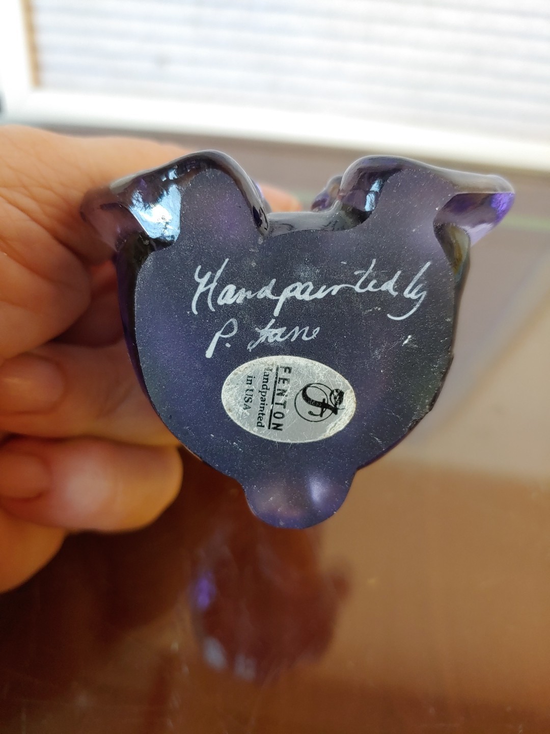 Fenton Handpainted Easter Blessings Bunny Figurine Purple Violet Art Glass 3.5″