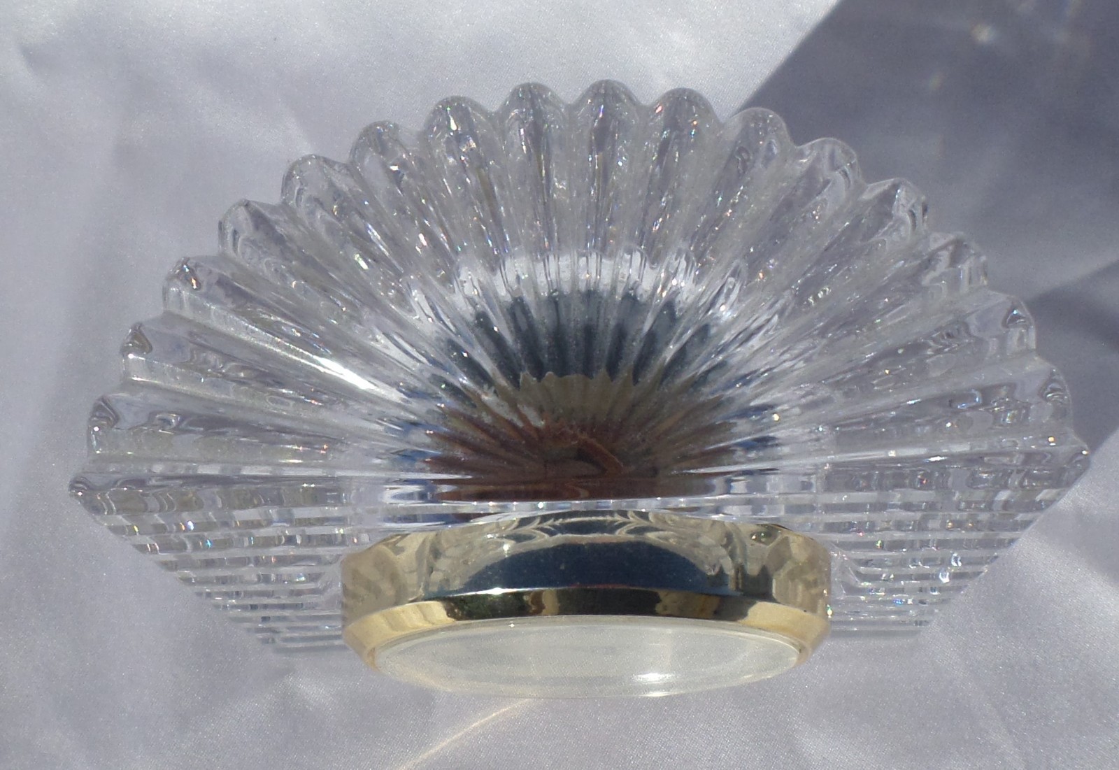 VTG MIKASA CRYSTAL CLOCK SUTTON PLACE AUSTRIAN LEAD CRYSTAL GERMANY 4″5 TALL