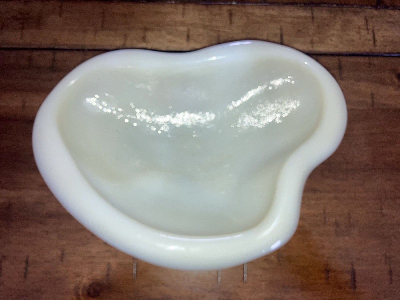 Blenko White Milk Glass Bowl Ashtray Dish Freeform Amoeba Retro Atomic MCM Art