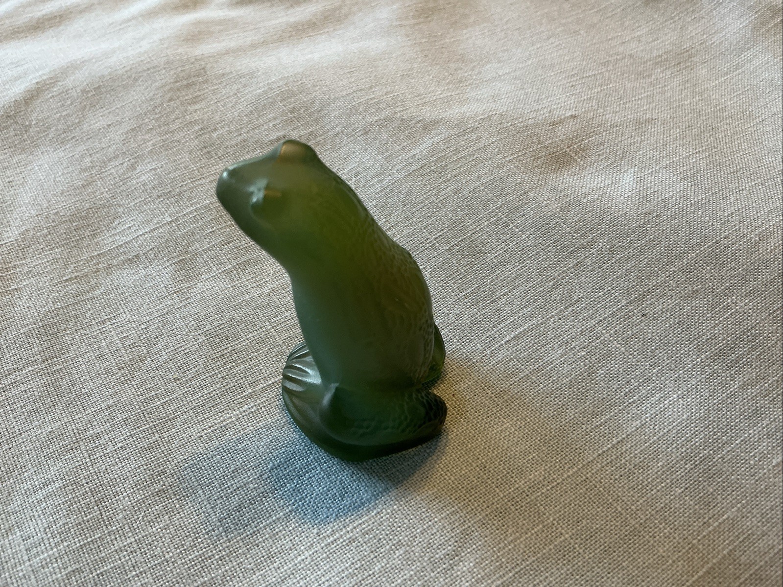 Lalique France Small Sitting Frog Figurine