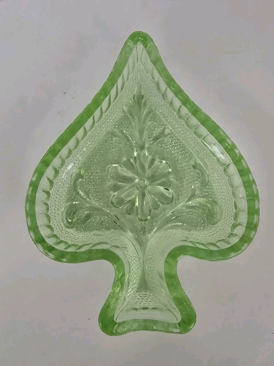 Uranium Vintage Glass Spade Trinket Poker Dish Ashtray Bridge Set Green UV GLOWS