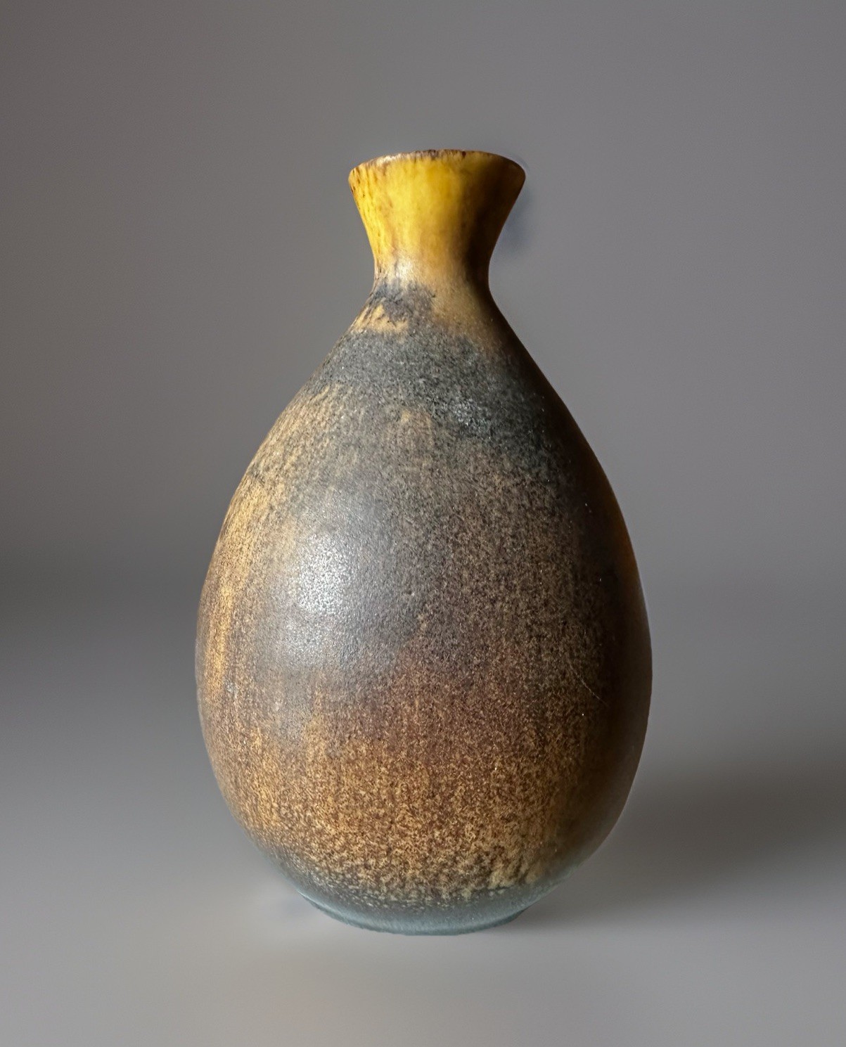 Vintage Maigon Daga Bud Vase Artist Signed “14 Daga” Pottery MCM Brown 1960-70s