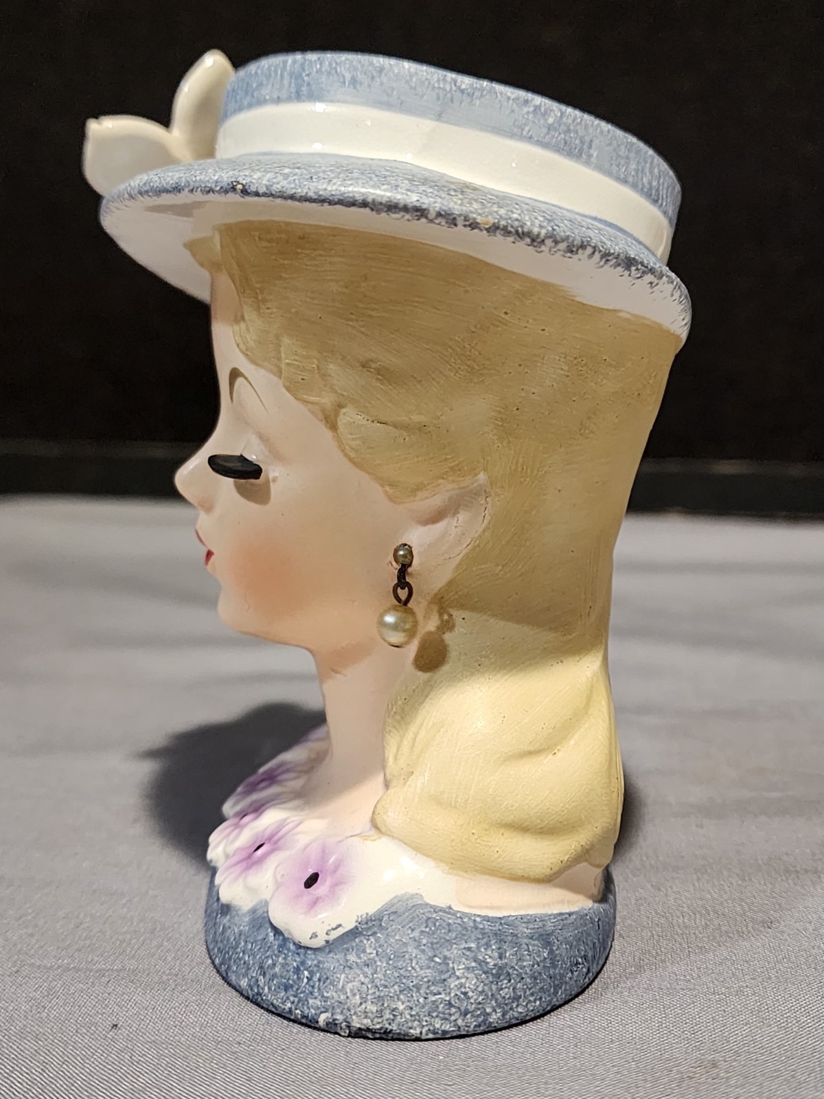 VINTAGE RUBENS 498B PURPLE HAT FLOWERS 4 1/4″ LADY HEAD VASE