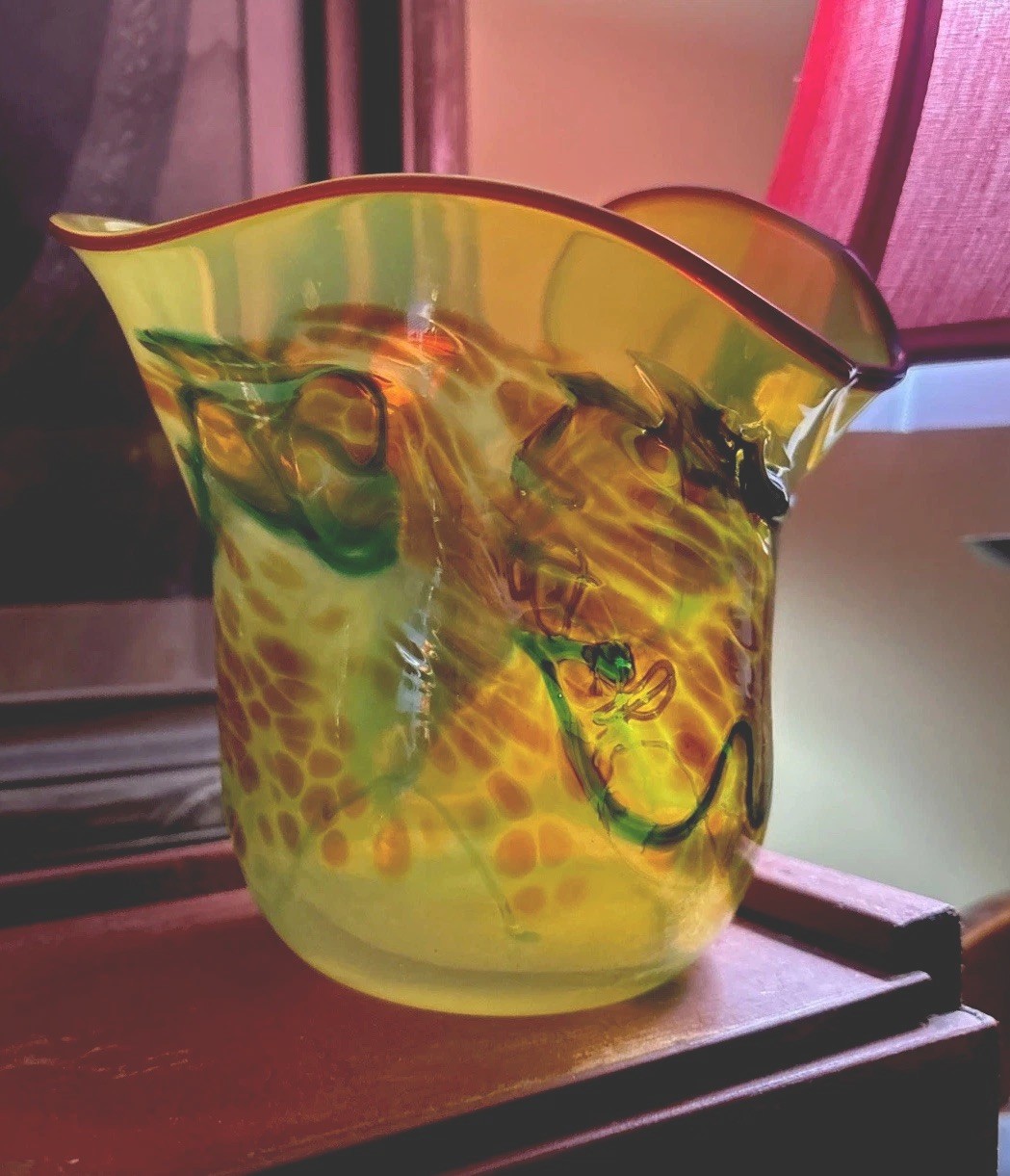 Beautiful Vintage Lime Green/Golden Art Glass Vase Amazing Color Swirls