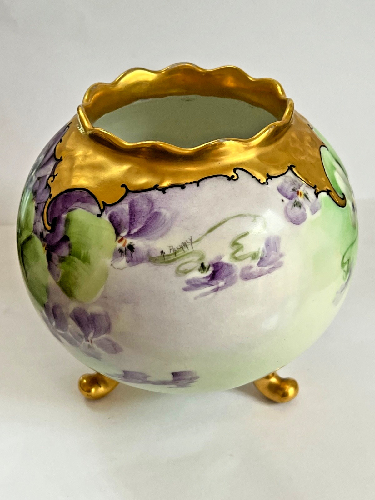 Antique VIENNA AUSTRIA Hand Painted VIOLETS Porcelain Footed ROSE BOWL VASE