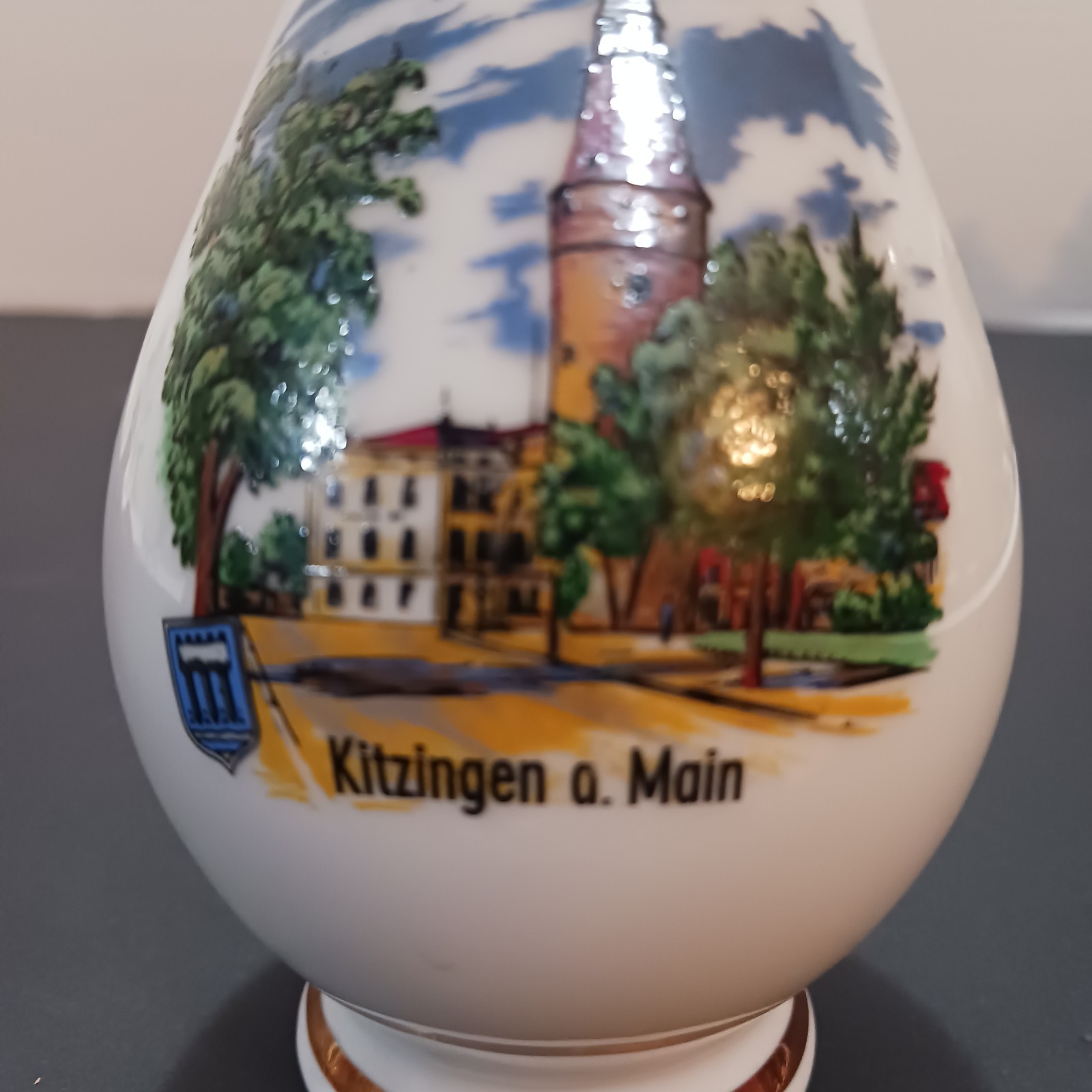 German Souvenir Vase White Gold Trim Pictorial Kitzingen a. Main 6 in