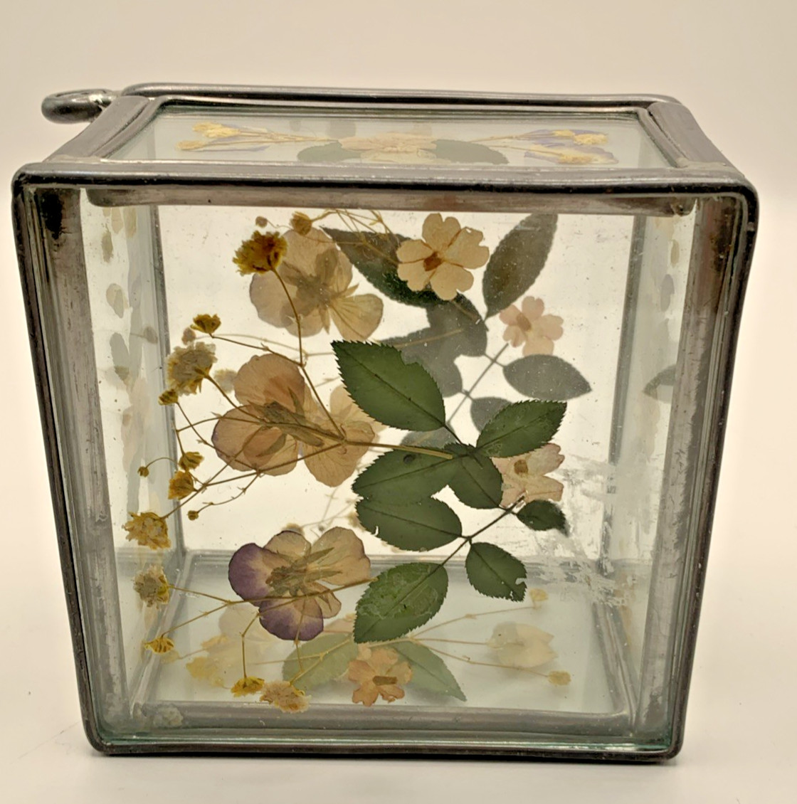 Pressed Flower Glass Trinket Box Jewelry Box Cottagecore Vanity Decor