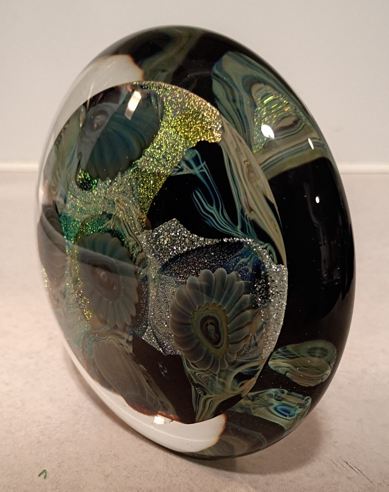 2004 Signed Robert Eickholt 4.5″Dichroic Sea Flowers Art Glass Disc Paperweight