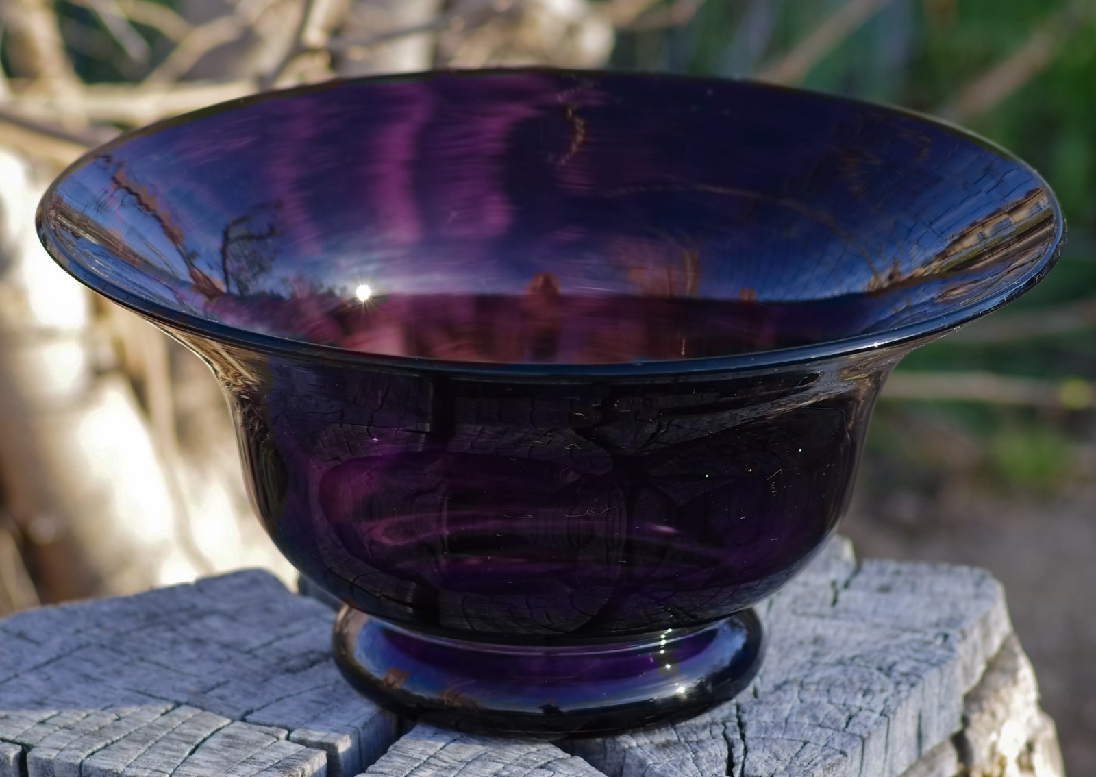 VINTAGE Console BOWL Large 11 1/2″ Centerpiece Amethyst Glass Made in USA