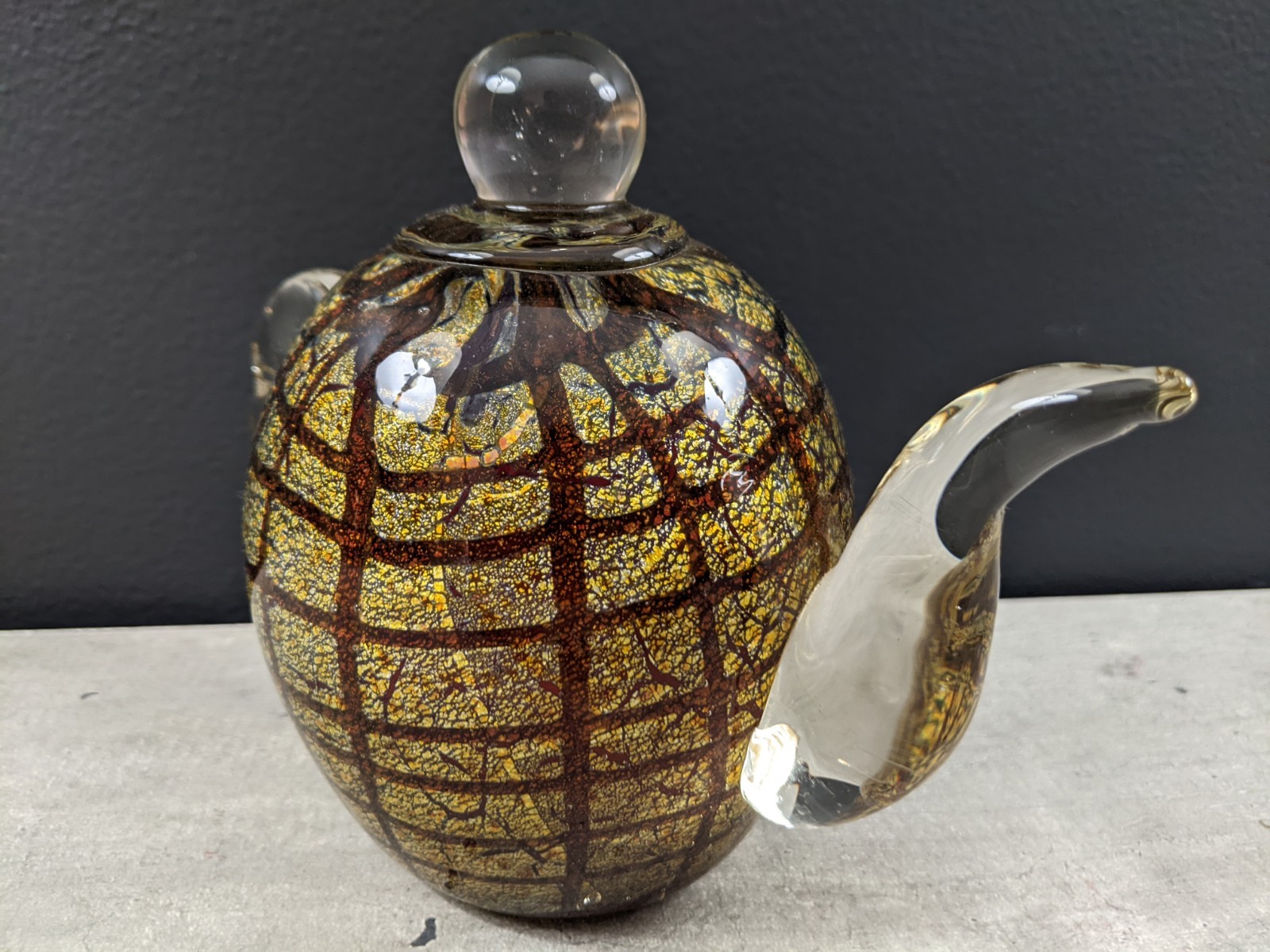 Dale Tiffany Art Glass TEA POT Gold Brown Paperweight Decor Artisan