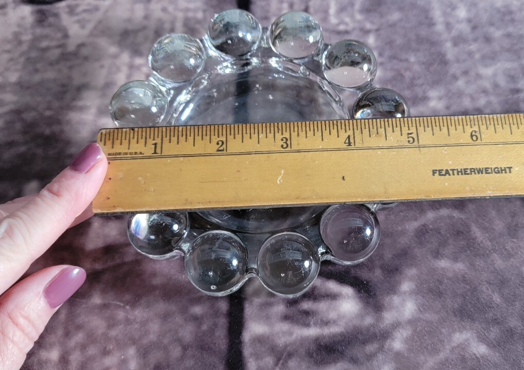Anchor Hocking thick bubble glass ashtray 5″ DIAMETER