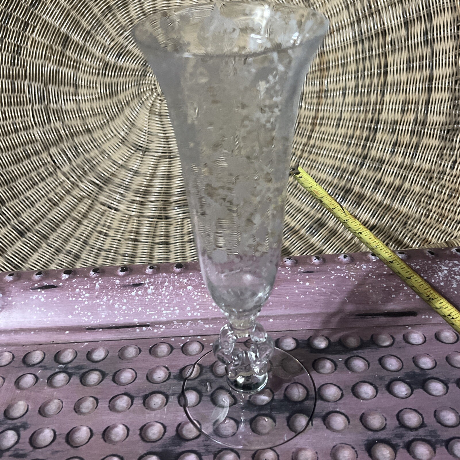 CAMBRIDGE GLASS ROSE POINT CRYSTAL #1233 10″ KEYHOLE FOOTED BLOWN ETCHED VASE
