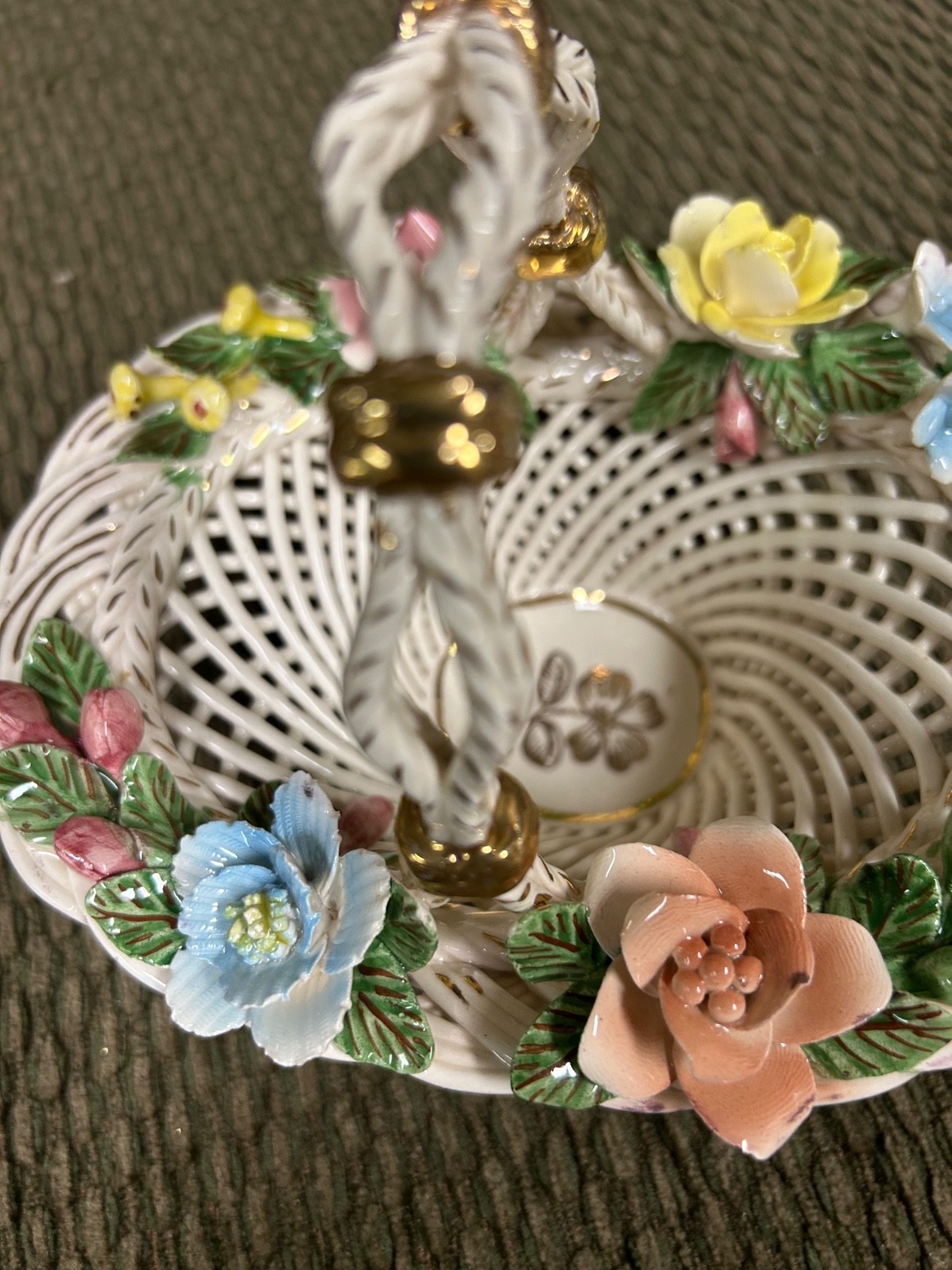 Vintage Antique Small Ivory Ceramic/Porcelain Lattice Woven Basket w/Flowers 7″