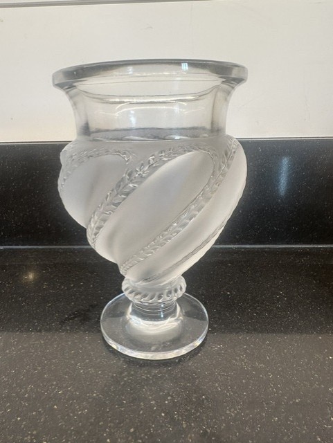 Lalique France Ermenonville Frosted Swirl Pattern Footed Crystal 5 7/8″ Vase