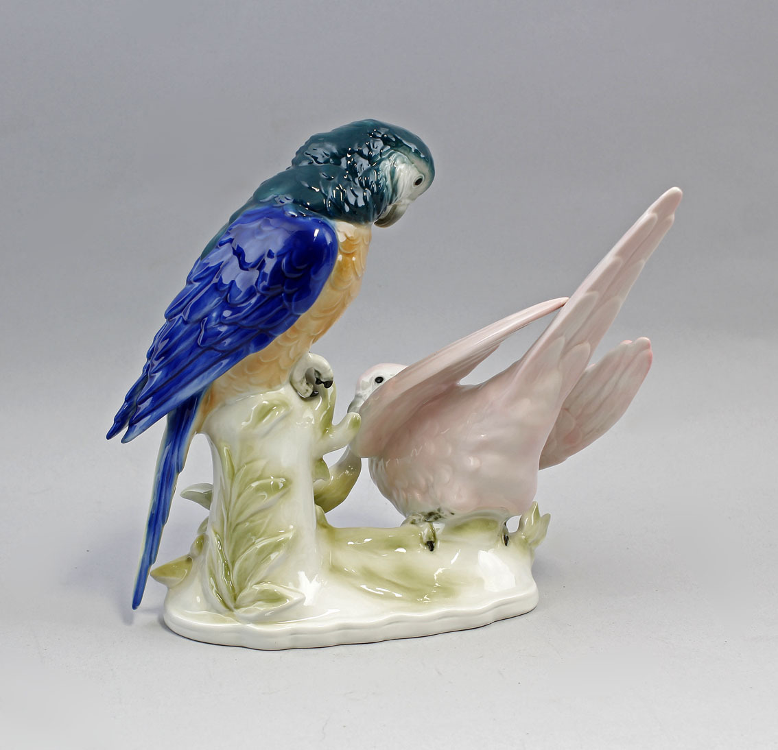 9942495 Porcelain Figurine Bird Parrot Group Wagner & Apel 8 5/16×6
