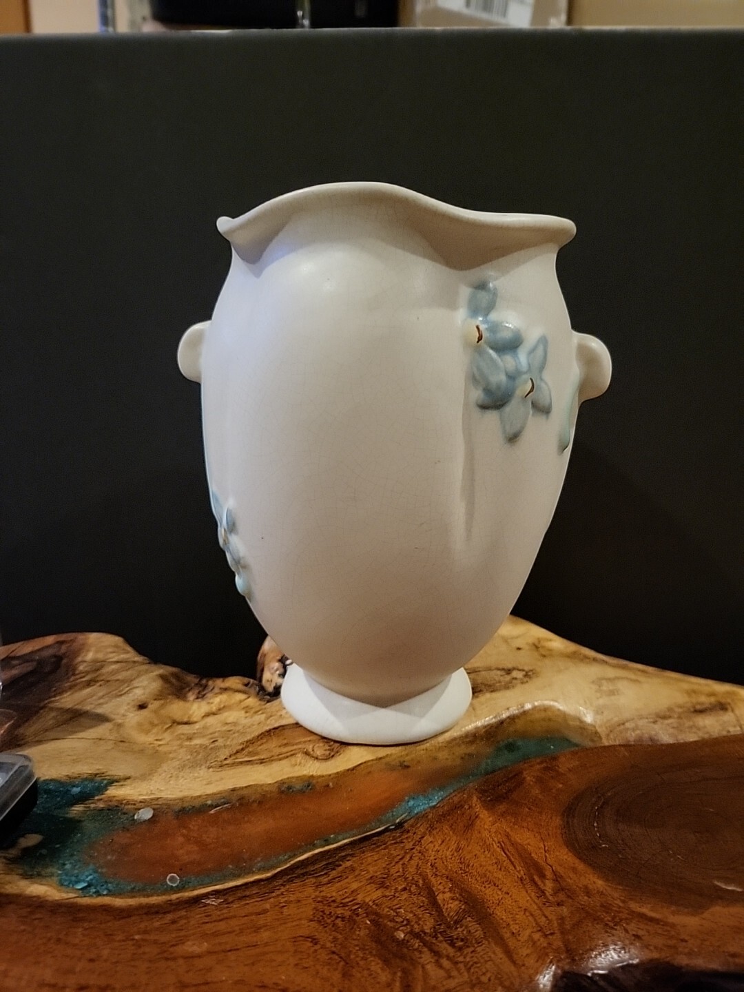 Vintage Weller Art Pottery Bouquet Cream & Robins Egg Blue Floral Vase 8″ B-011
