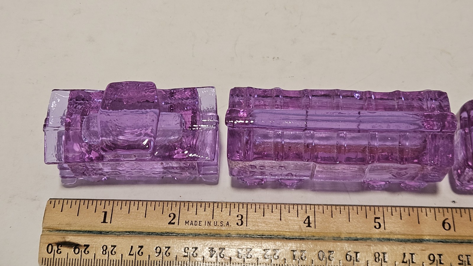 Boyd Special Glass Alexandralite Train Set of 4