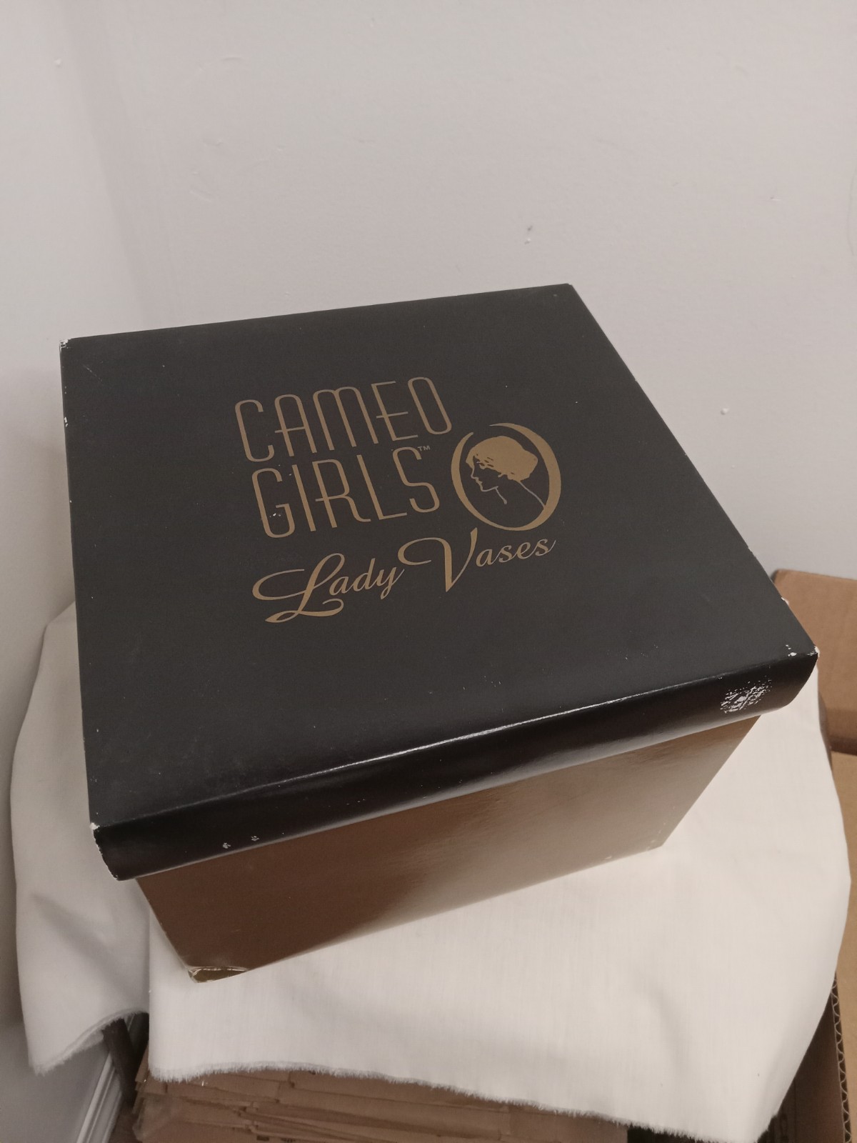 Cameo Girls Head Vase: Celeste 1924 “Harlem Renaissance” LV-040 NIB 2001