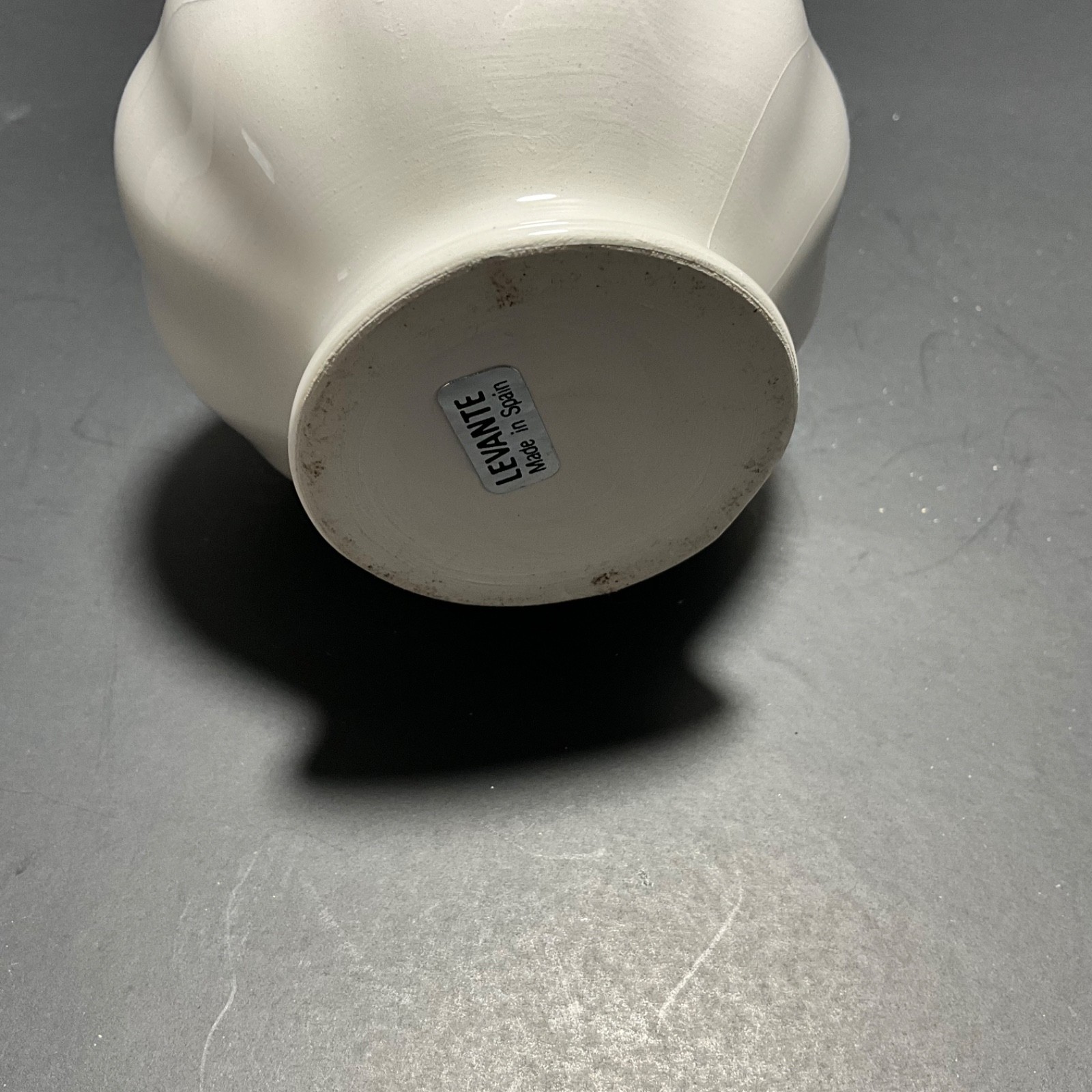 Levante Spain White Ceramic Glossy Floral Lattice Swirl Top Vase 5 Inch