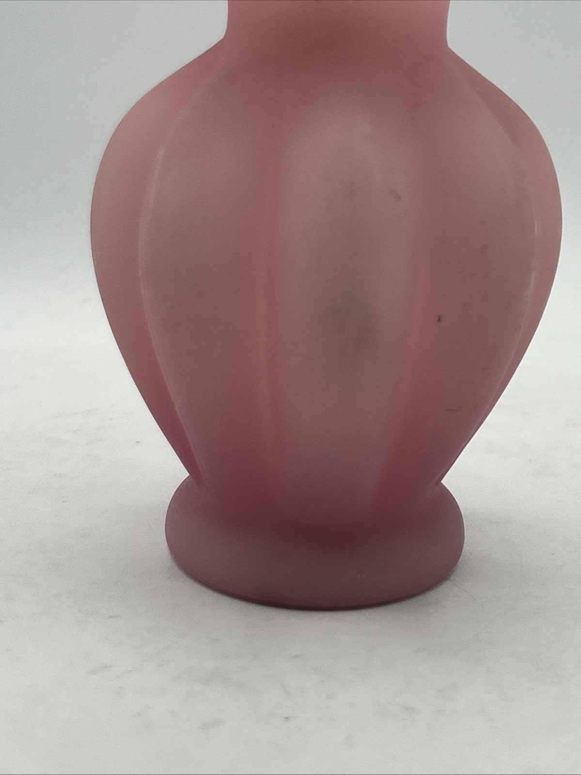 Fenton Art Glass Rose Satin Ruffled Melon Vase 1970’s Vintage 6″ tall Pink Matte