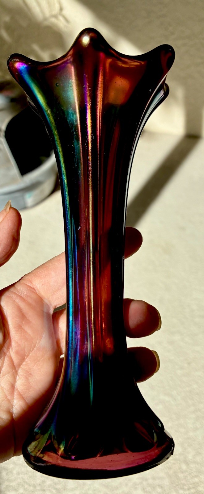 Small Imperial Glass Electric Amethyst Morning Glory Carnival Glass Vase – 6.9”
