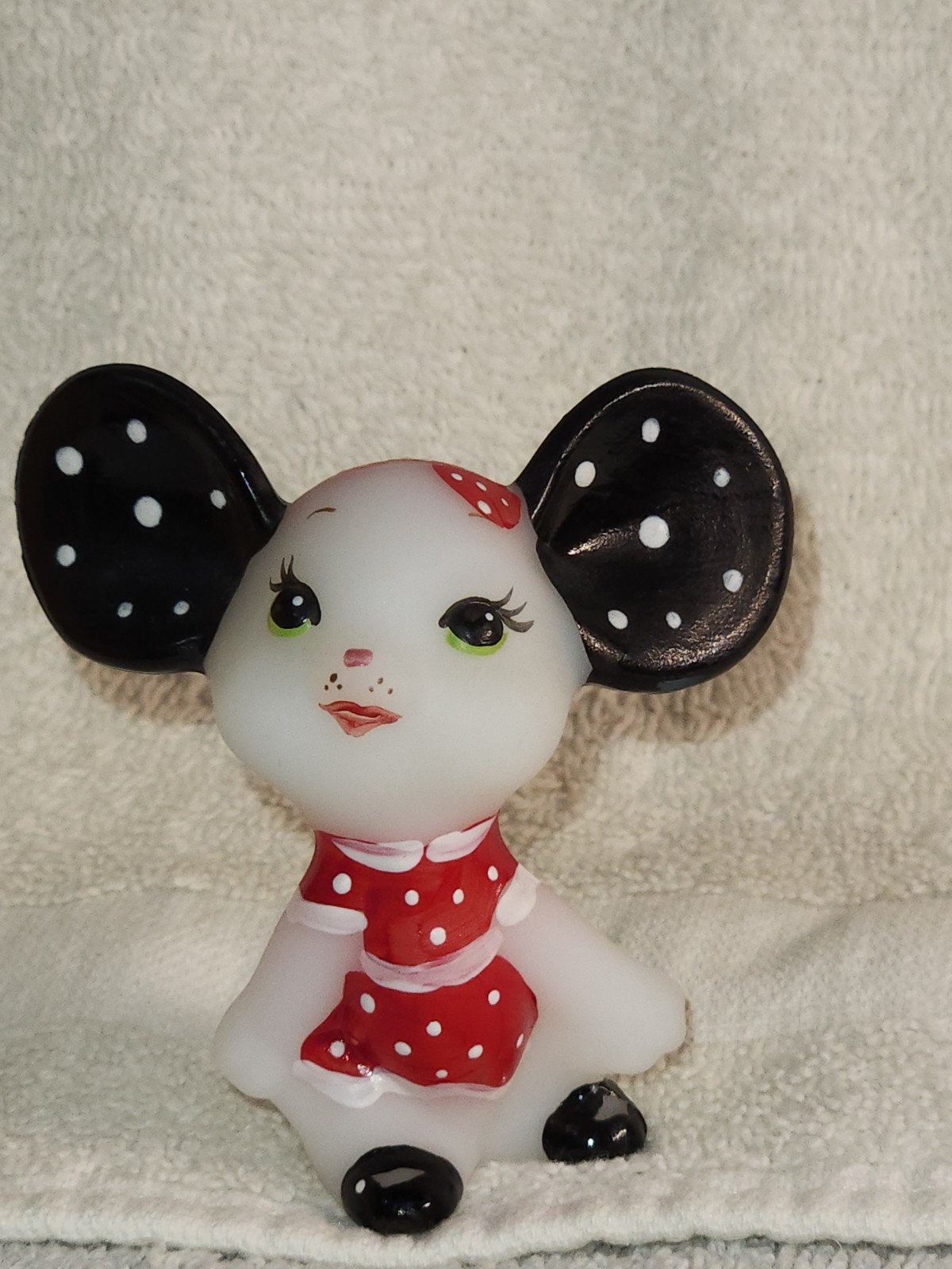 Fenton White Mouse Polka Dot Ears Nancy Fenton 2007 #121/2500