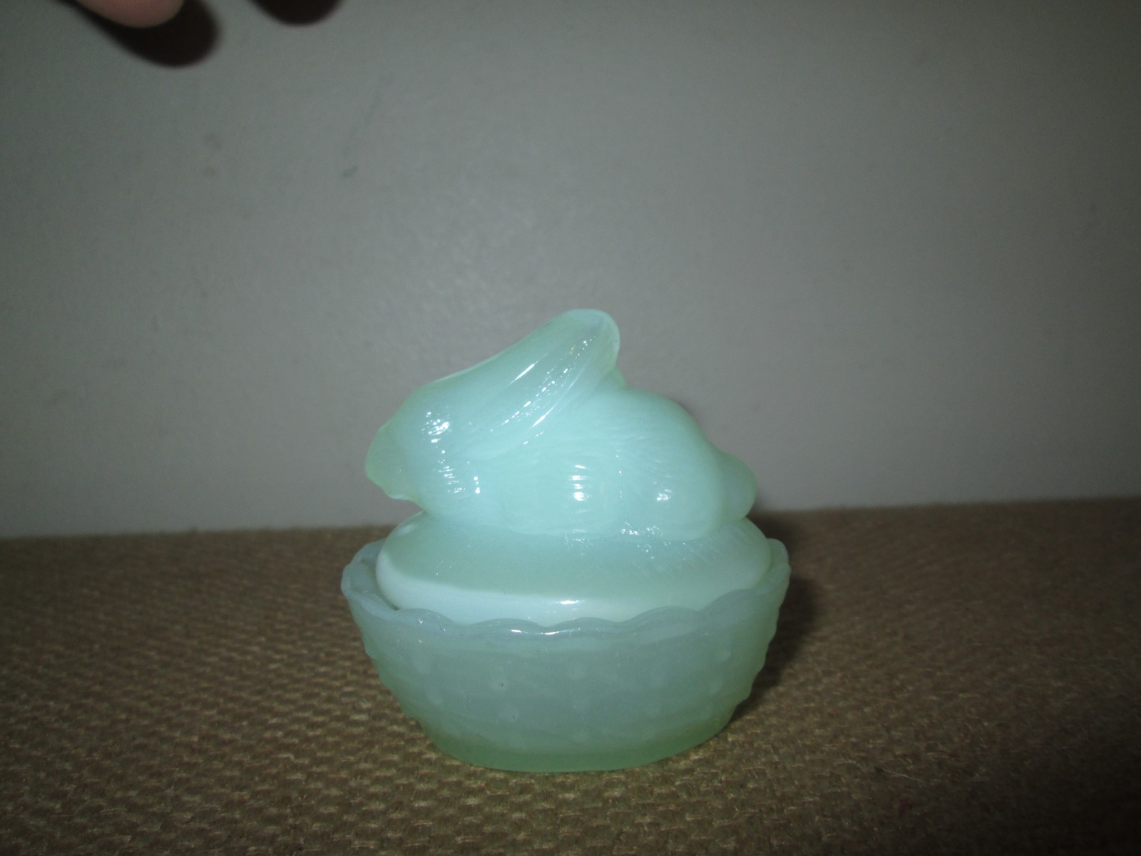 Miniature Bunny Rabbit Hen on Nest Jadeite Salt Dip Trinket Candy Dish *Taiwan