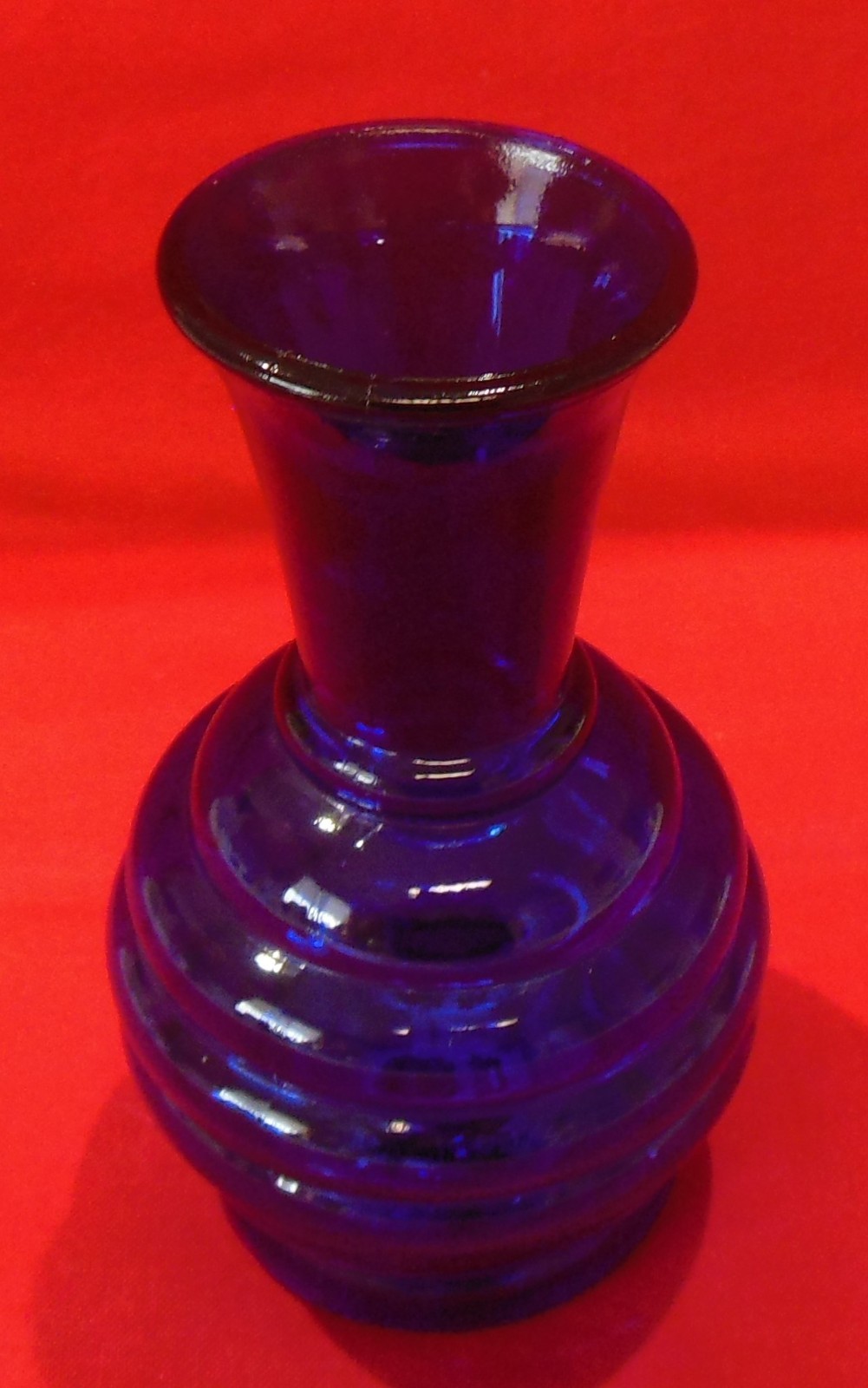 Mini Cobalt Blue Glass Beehive Bud Vase U.S.A. 4½ Inches Tall