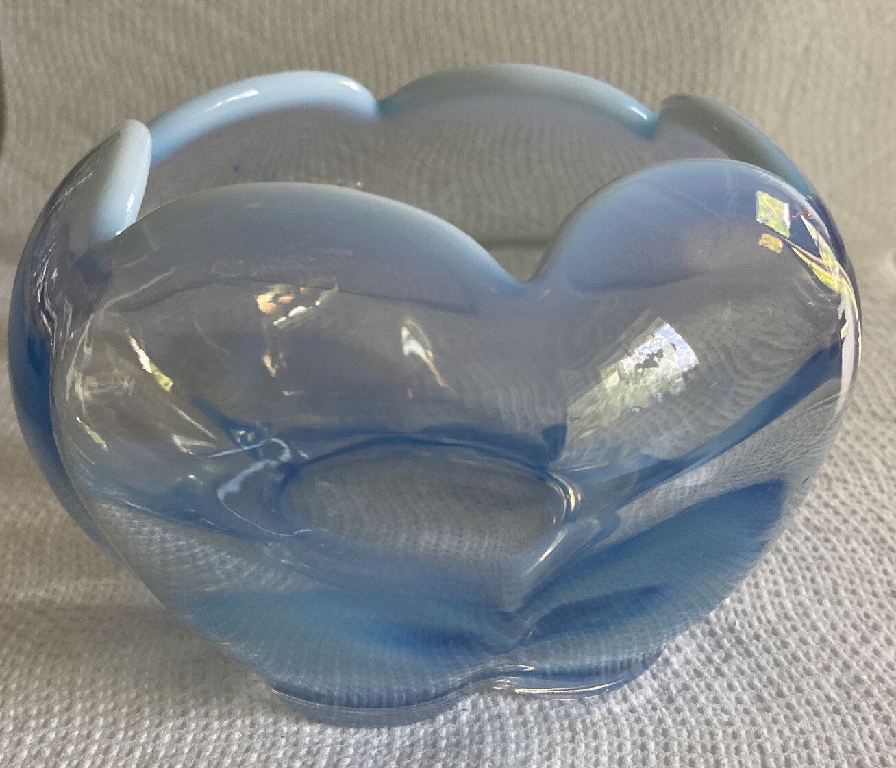 Duncan Miller Canterbury Blue Opalescent Rose Bowl Vase 5.25” x3.25”