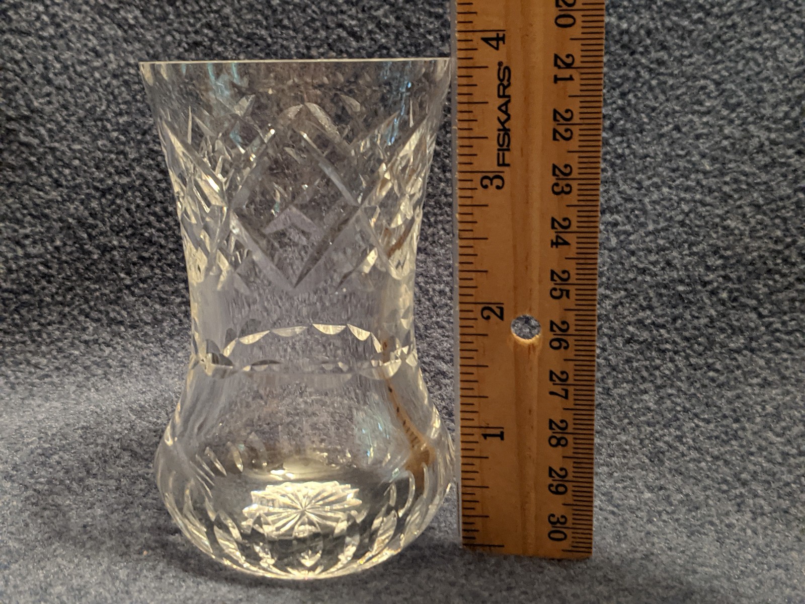 Edinburgh 3 3/4″ Crystal Thistle Bud Vase Glass – Hand Cut – Made in Scotland