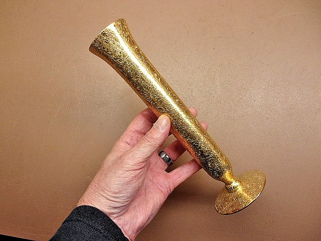 Vintage Single Gold Leaf Gilded Overlay Bud Vase 10″ Tall Beautiful Design LOOK!