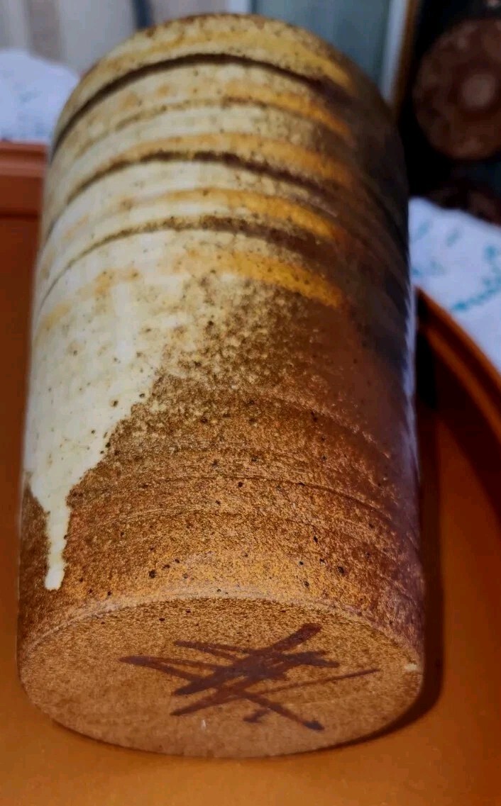 VTG.HANDTHROW VASE STONEWARE POTTERYRUSTIC ABSTRACT PATTERN 8″ H× 5″W SIGNED