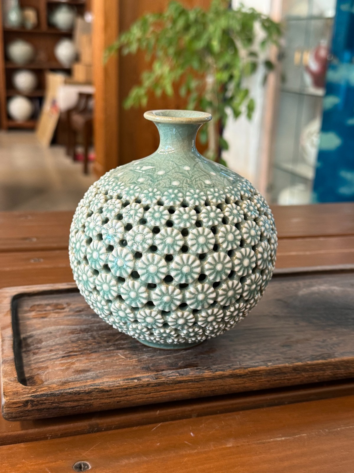 Korean Celadon Vase Openwork Chrysanthemum Flask 5.9in Master Ceramist Signed