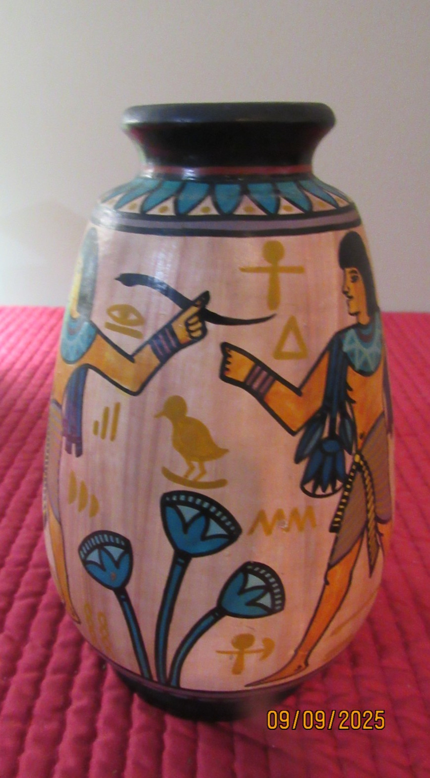 HANDPAINTED EGYPTIAN POTTERY VASE MULTICOLOR 8″X5.5″ GUC **READ**