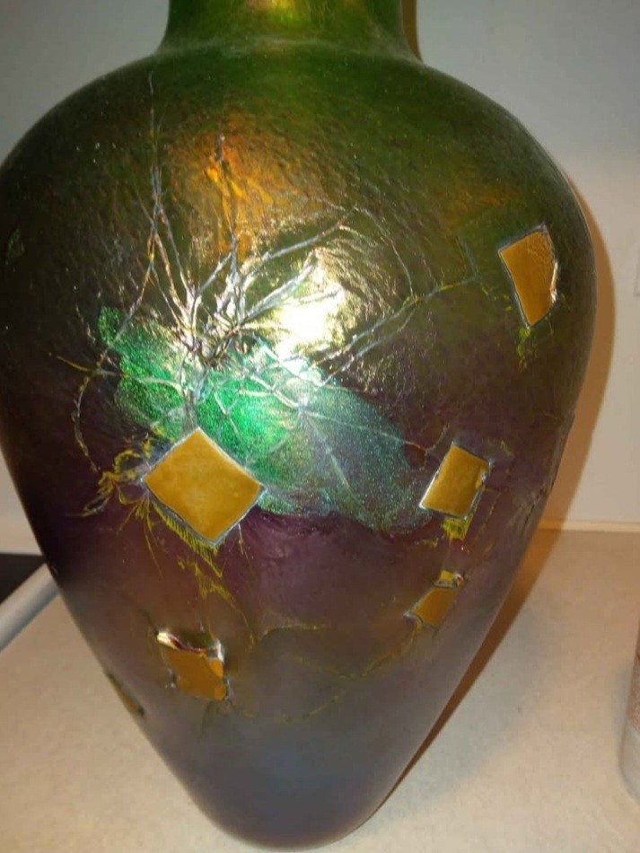 Rare Very Large 15.5″ Tall Robert Held Iridescent Art Glass Vase