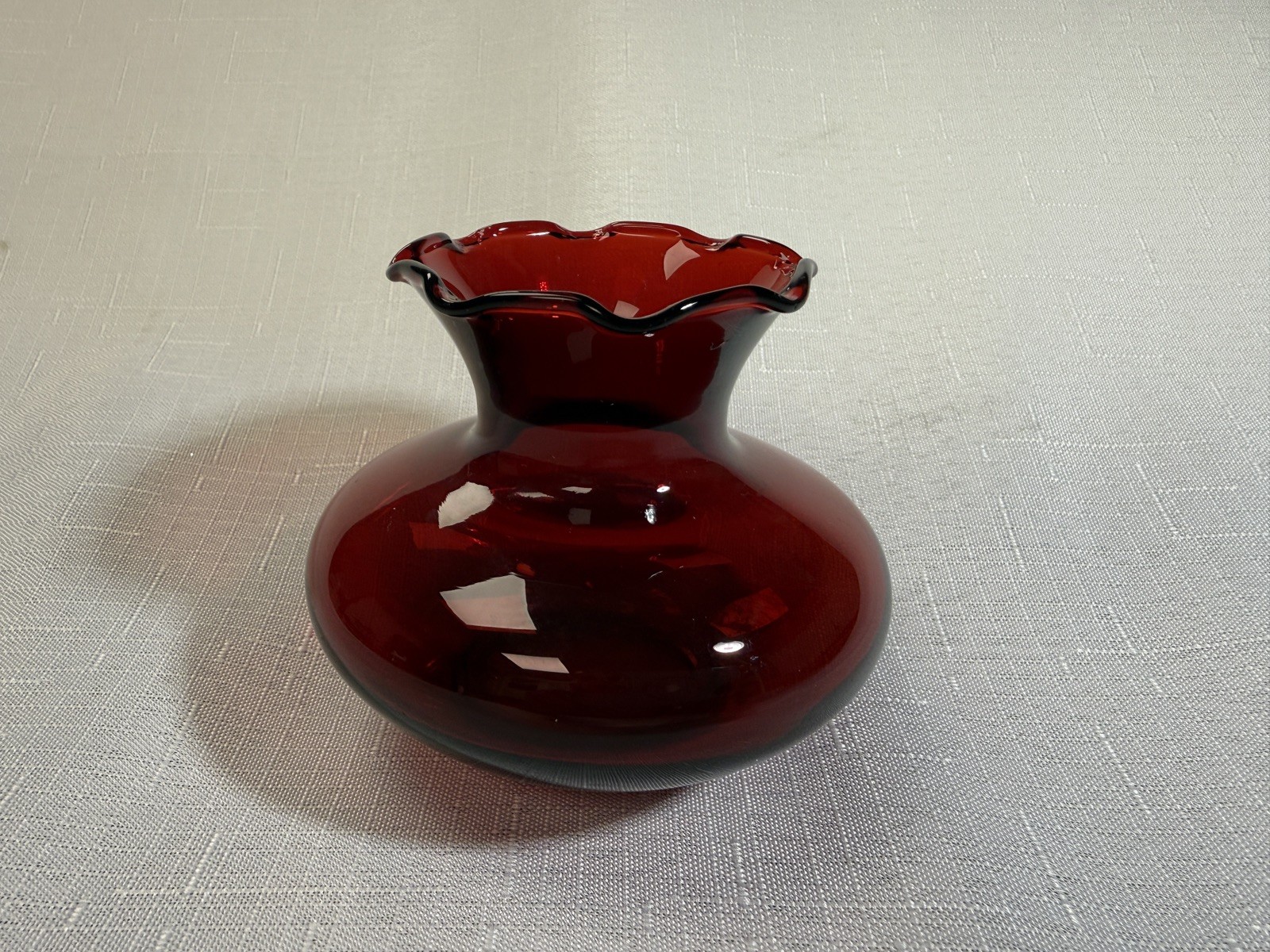 Vintage Anchor Hocking Royal Ruby Red Glass Vase Ruffled Top Rim 3 inch