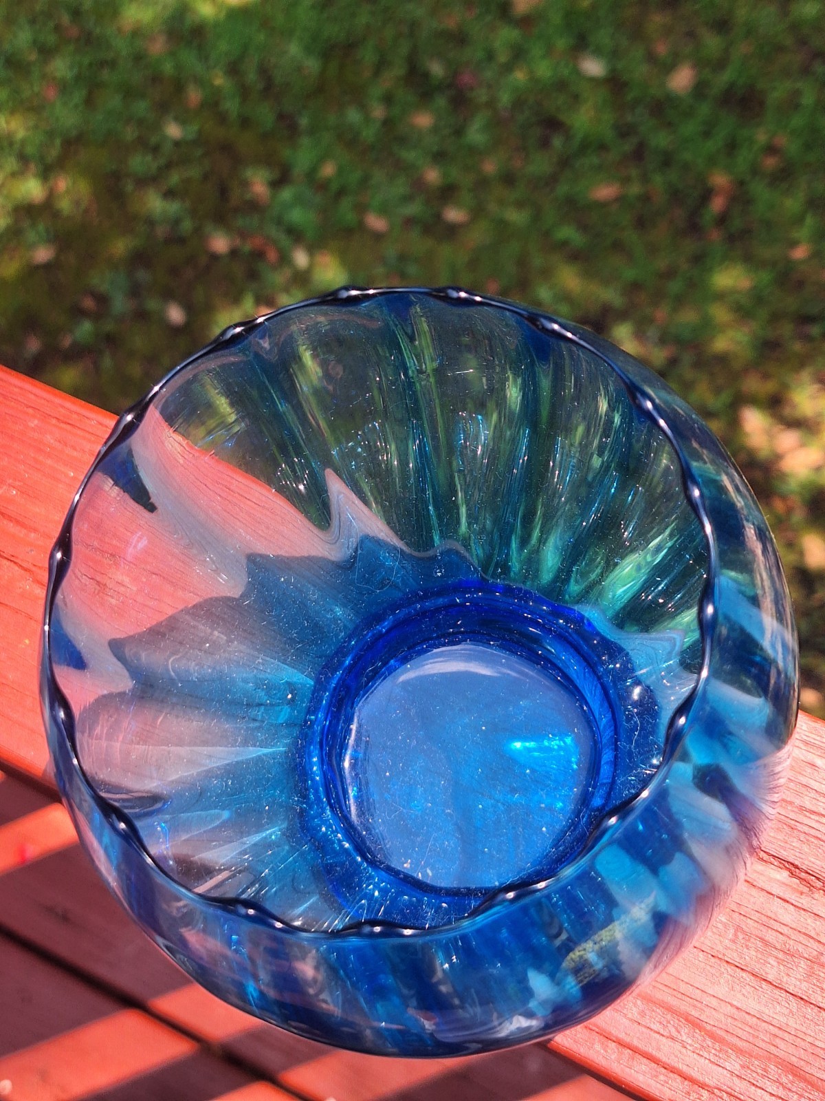 Vtg MCM Hand Blown Sapphire Blue Glass Optic Ribbed Rose Bowl Vase 1960s-1970s