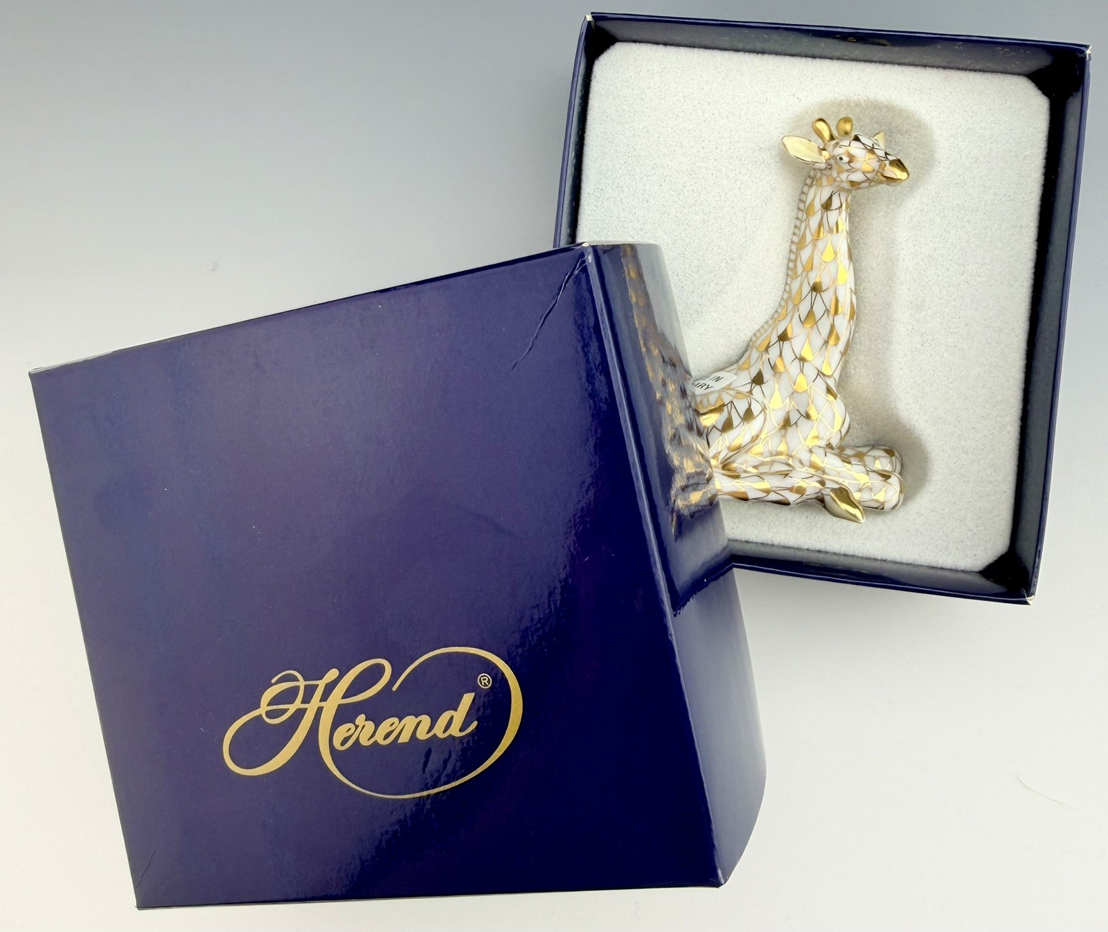 🦋 MINT in BOX HEREND Guild Giraffe 24k Gold Fishnet Figurine