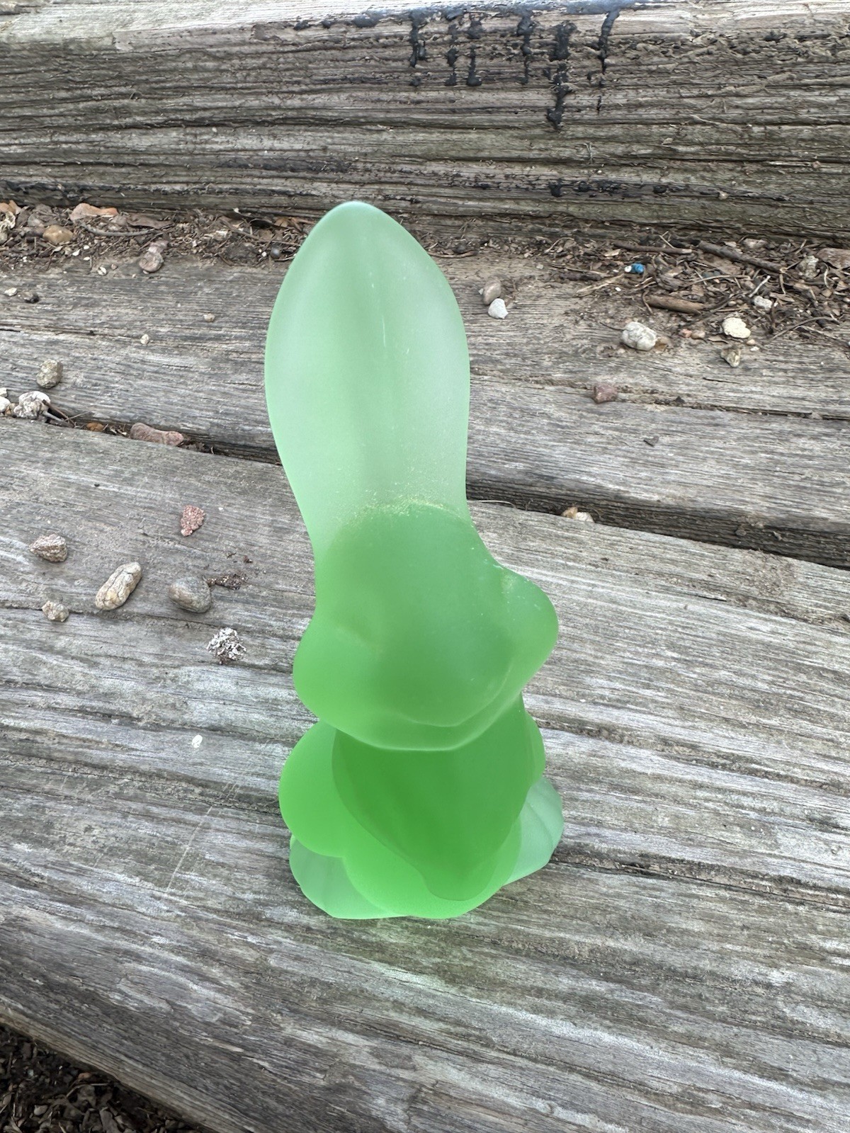 VINTAGE RARE VIKING GLASS THUMPER BUNNY RABBIT EASTER FIGURINE